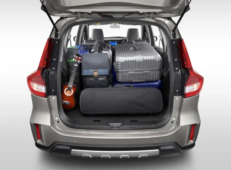 EXTRASPACIOUSLUGGAGE_1702279626544